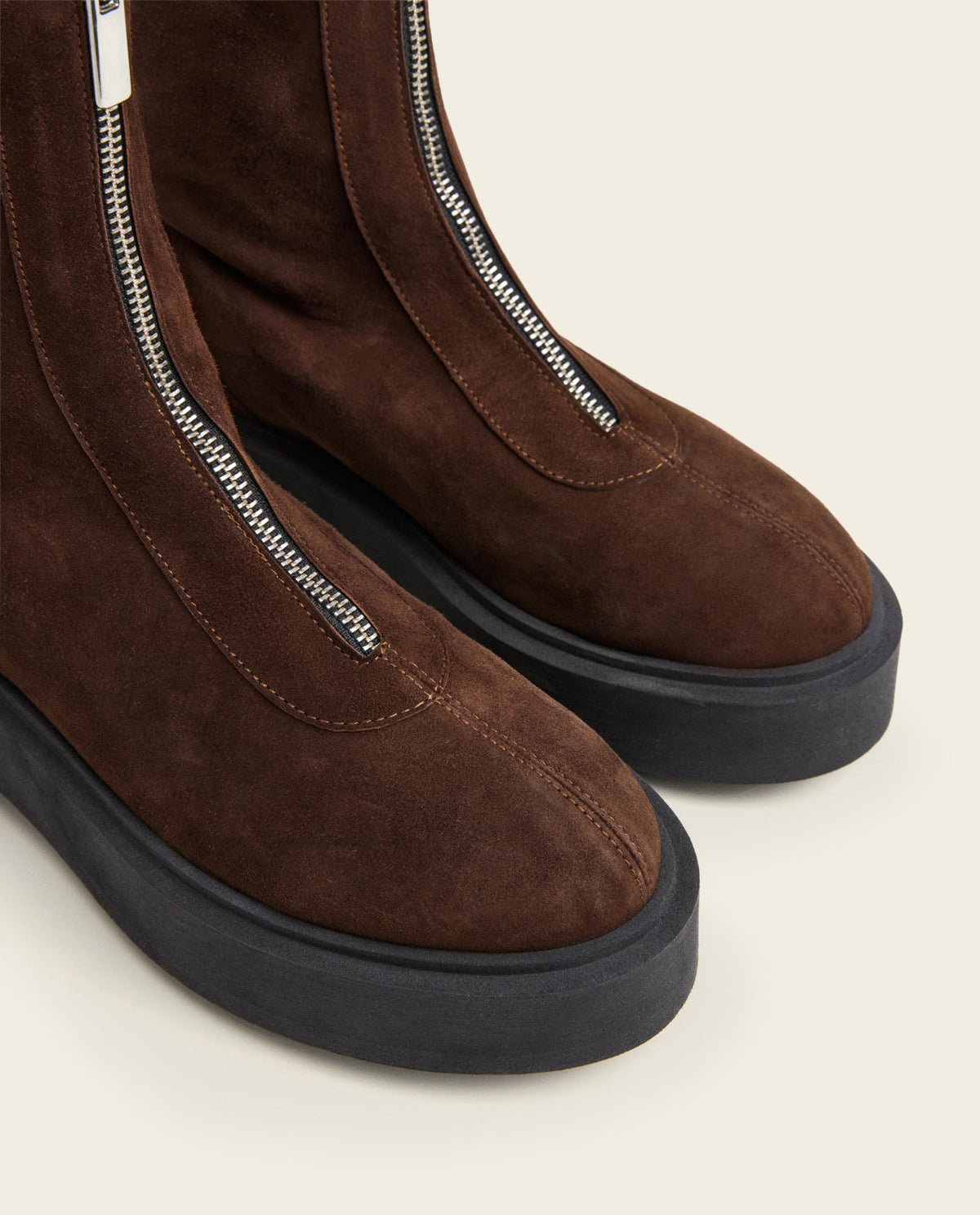 Alma Suede Brown