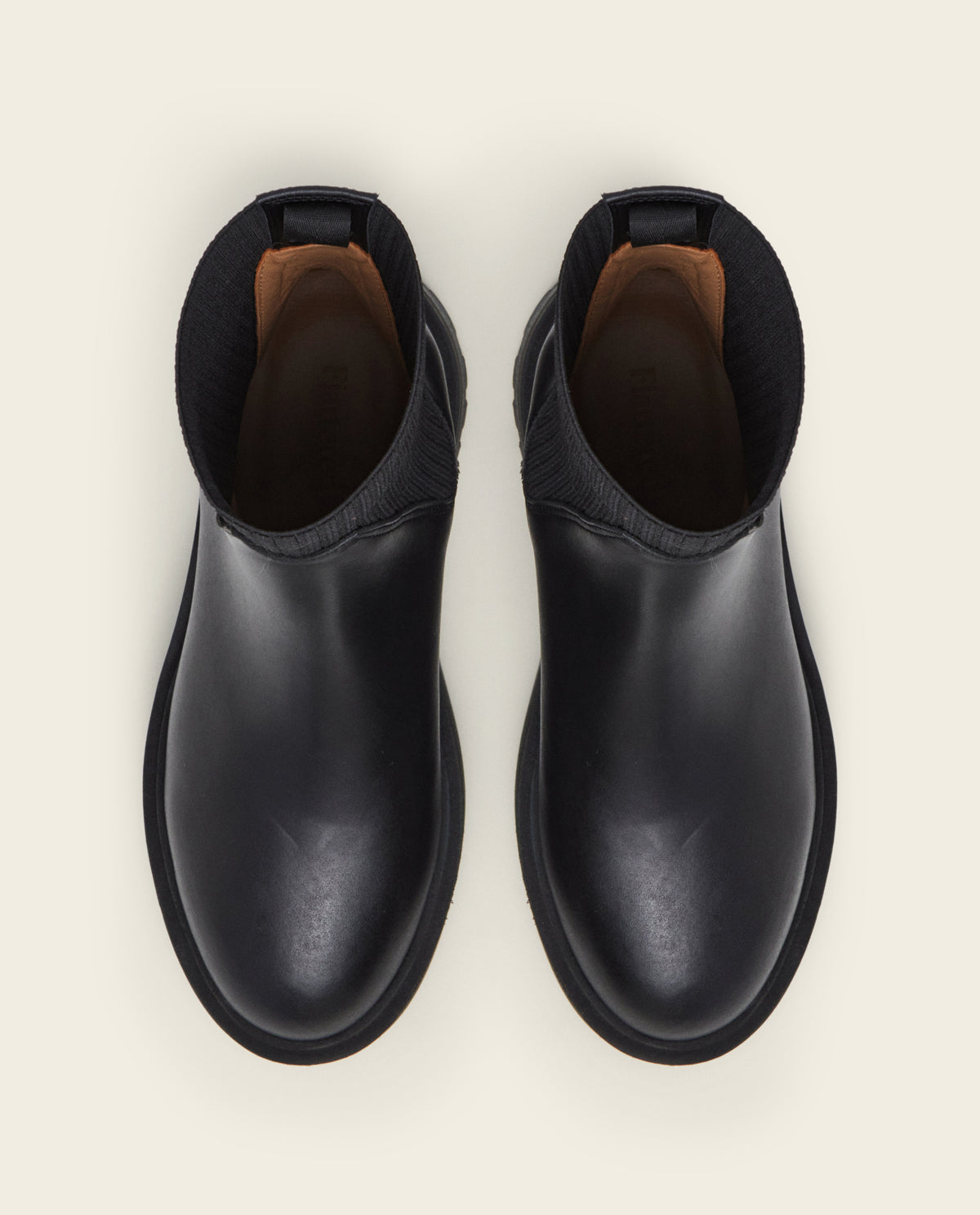 Aurora Leather Black