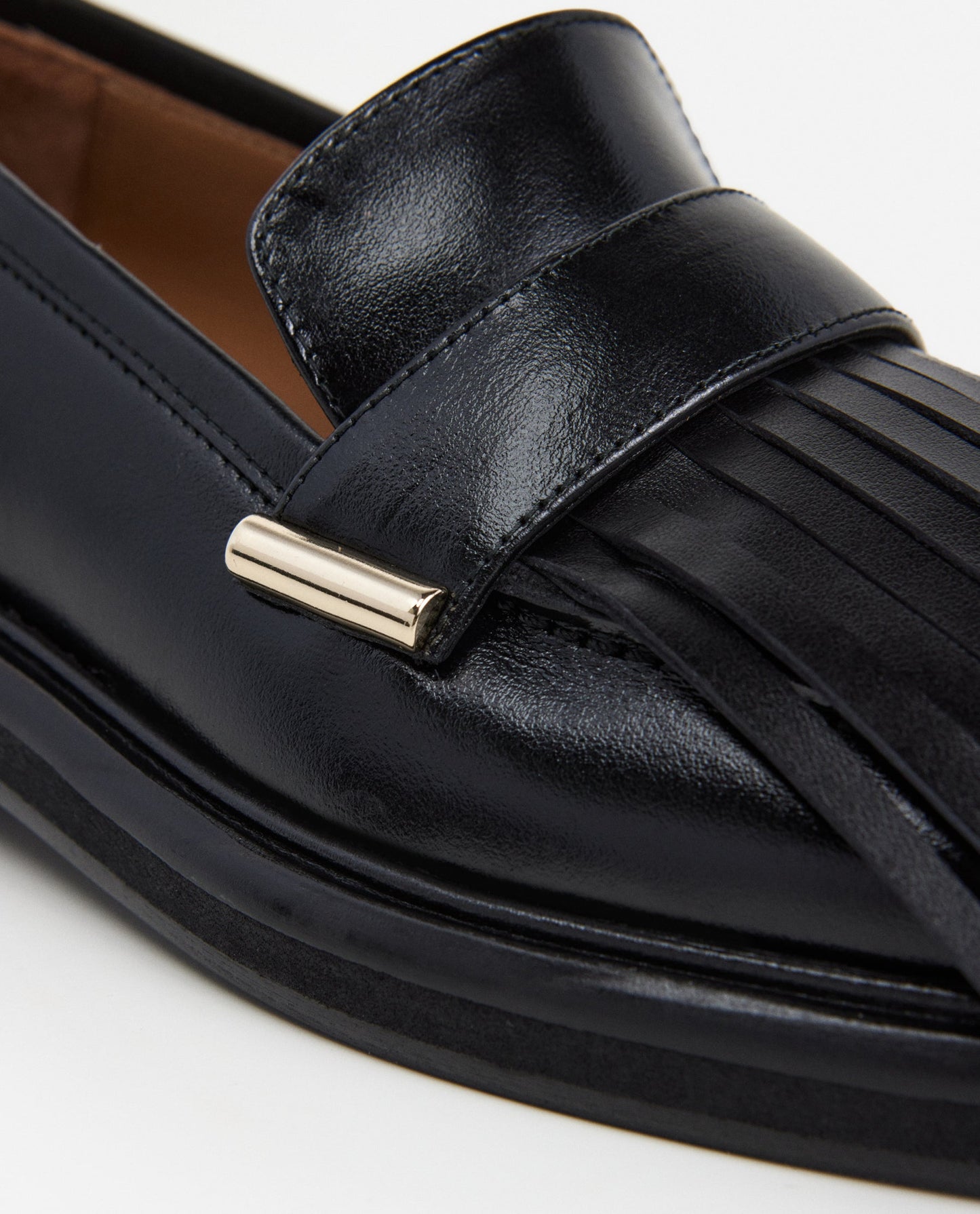 Carter Leather Black